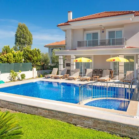 Ozcelik 别墅 穆拉