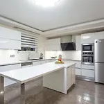 Βίλα Ozcelik